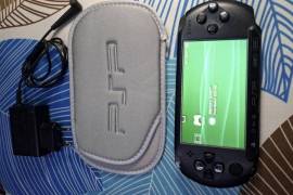 PSP SONY E1003 للبيع 